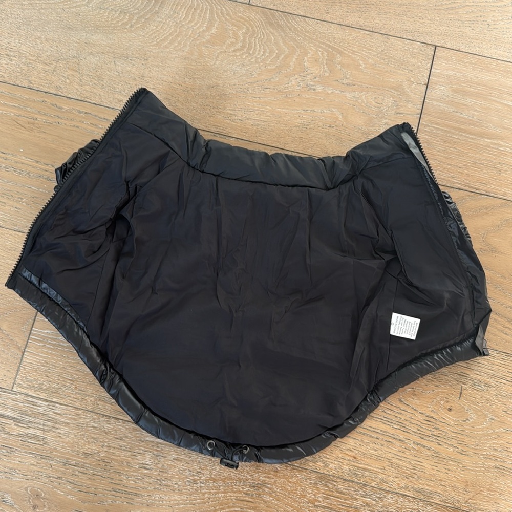The Dog Face Black Puffer Jacket - Picture 5 of 10